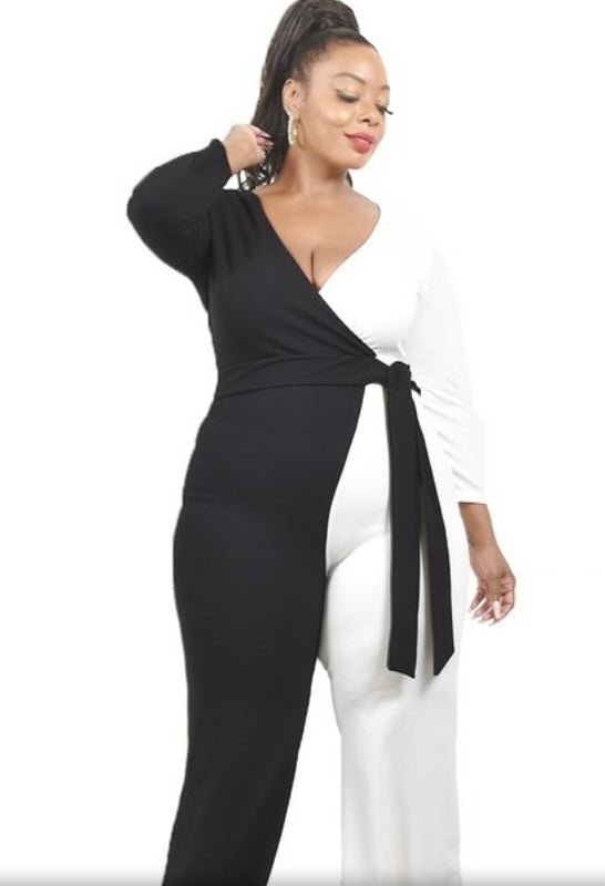 Beautiful Black & White Jumper